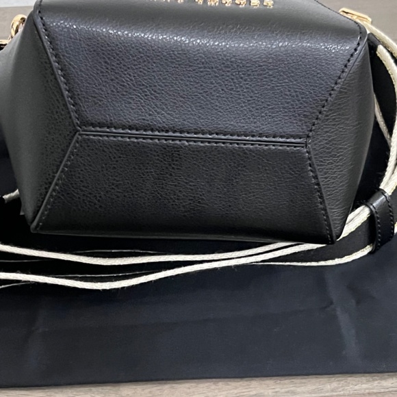 Mark Jacob Bucket Bag - Picture 5 of 5